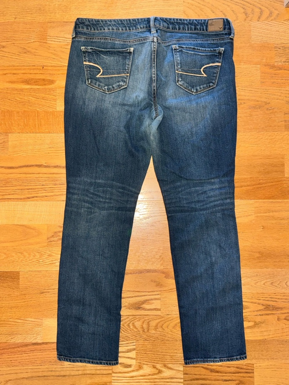 American Eagle Outfitters Women's Skinny Jeans in Dark Blue Wash - Picture 4 of 5